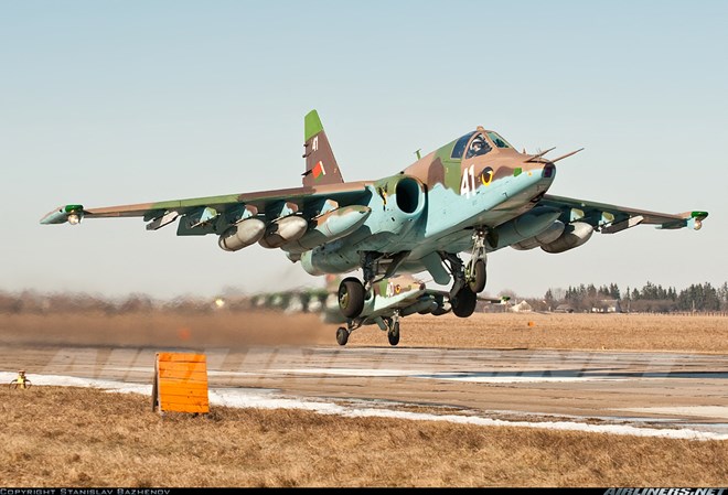 Phiên bản nâng cấp Su-25KM Scorpion- bọ cạp, được phát triển bởi một công ty hàng không vũ trụ của Gruzia và Tbilisi Aerospace Manufacturing liên kết với Elbit Systems của Israel, được tăng cường với nhiều hệ thống điện tử hiện đại nhất, được thiết kế để nâng cao những năng lực tiềm tàng và trở thành một mô hình cho máy bay hỗ trợ/tấn công mặt đất trong thế kỷ 21.